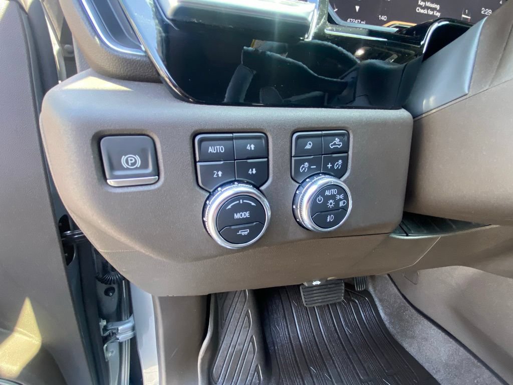 Used 2024 GMC Sierra 1500 SLT w/ SLT Premium Package AWD/4WD image 12