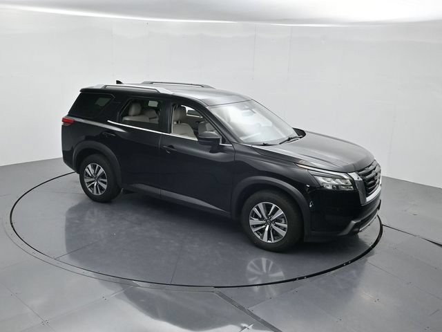 Used 2025 Nissan Pathfinder SL FWD image 44