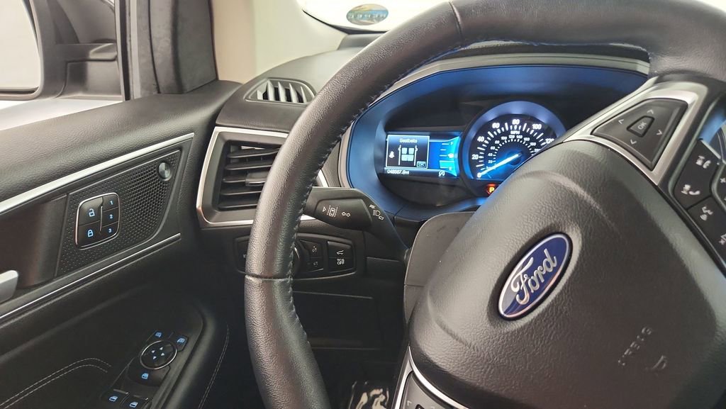 Certified 2024 Ford Edge Titanium image 18
