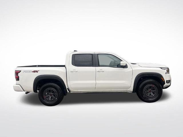 Used 2026 Nissan Frontier PRO-4X AWD/4WD image 2