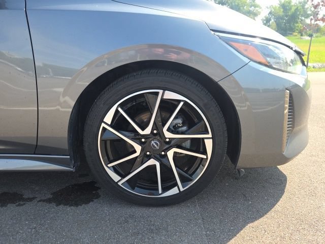 Used 2024 Nissan Sentra SR FWD image 4