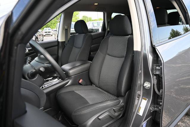 Used 2020 Nissan Pathfinder S AWD/4WD image 19