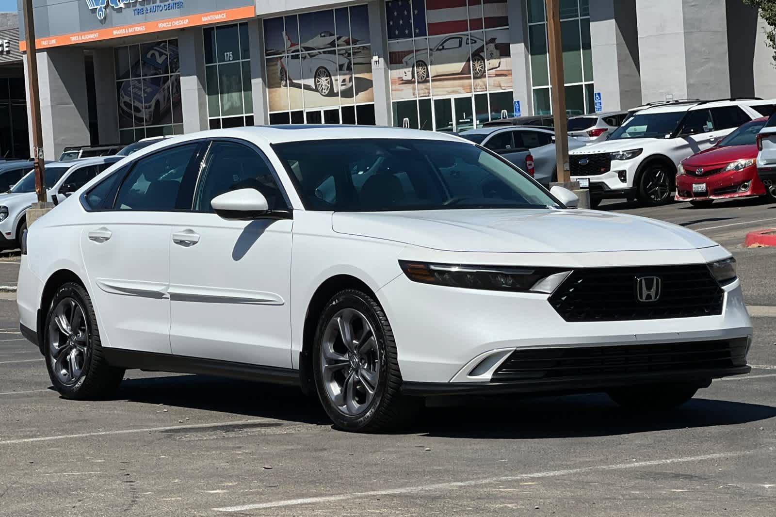 Used 2023 Honda Accord EX image 10