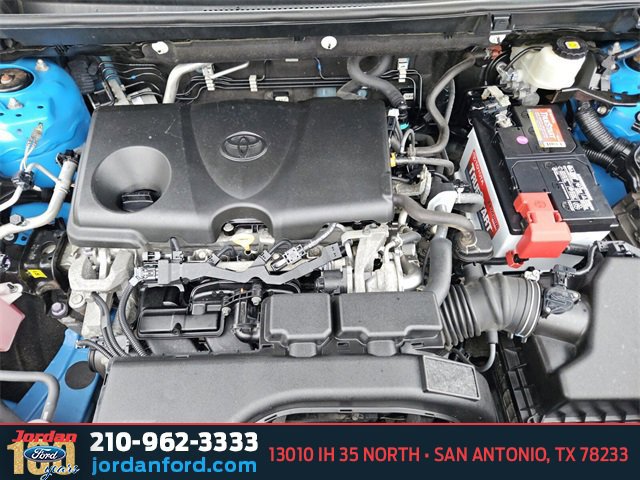 Used 2021 Toyota RAV4 XLE image 31