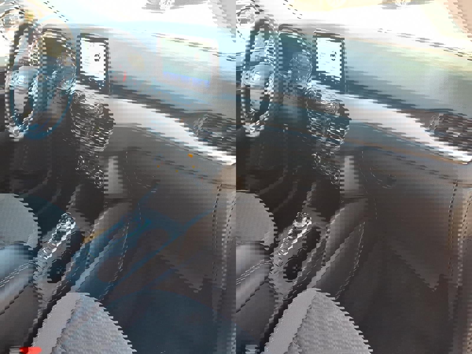 Certified 2022 Ford Escape SE w/ SE Sport Appearance Package image 10