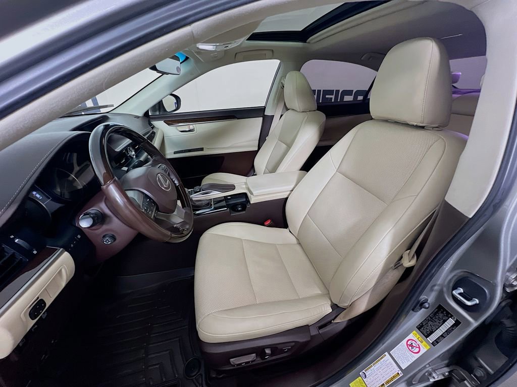 Used 2018 Lexus ES 350 w/ Navigation System Package image 13