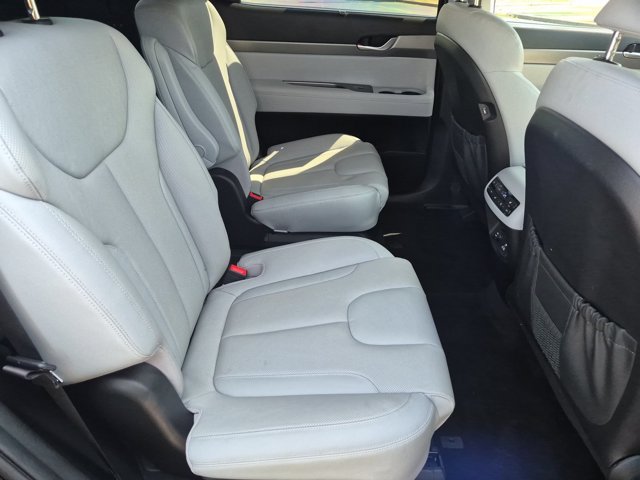 Used 2022 Hyundai Palisade SEL w/ Premium Package FWD image 23