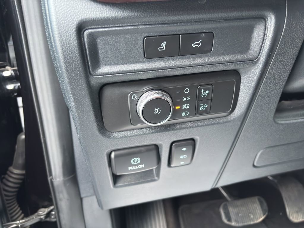 Certified 2022 Ford Expedition Max Limited image 13