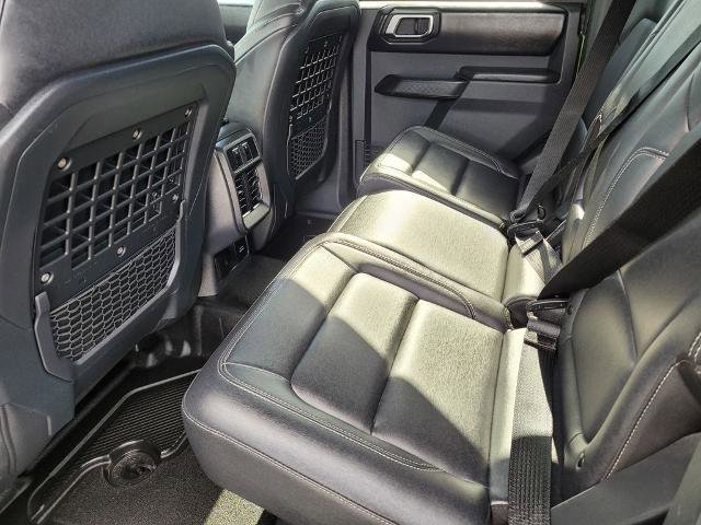Certified 2025 Ford Bronco Badlands AWD/4WD image 11