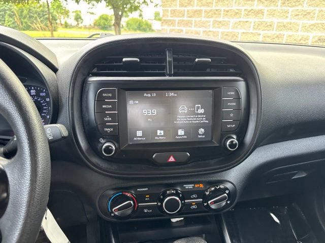Used 2020 Kia Soul S FWD image 23