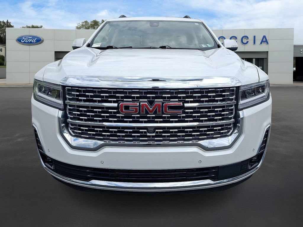 Used 2022 GMC Acadia Denali w/ Denali Ultimate Package AWD/4WD image 2