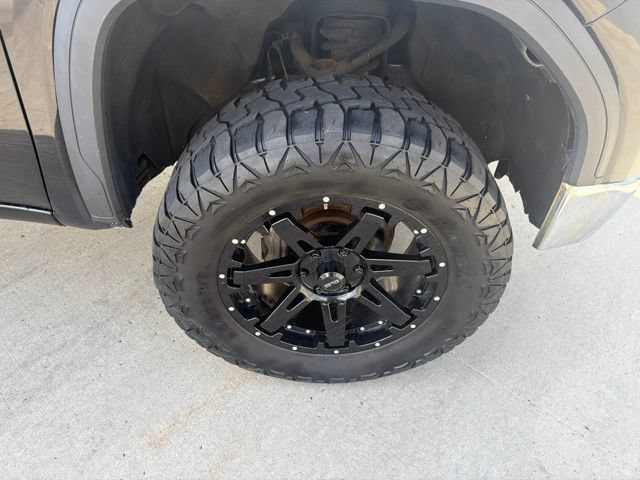 Used 2020 GMC Sierra 1500 4x4 Crew Cab w/ Trailering Package image 13