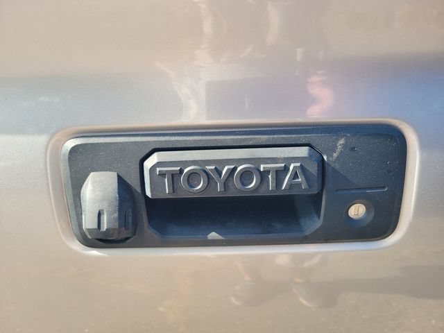 Used 2019 Toyota Tacoma TRD Off-Road AWD/4WD image 10