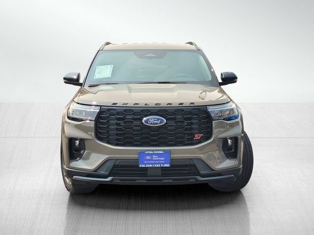 Certified 2026 Ford Explorer ST AWD/4WD image 2