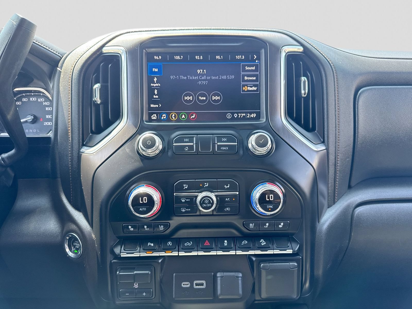 Used 2020 GMC Sierra 1500 AT4 w/ AT4 Premium Package AWD/4WD image 31