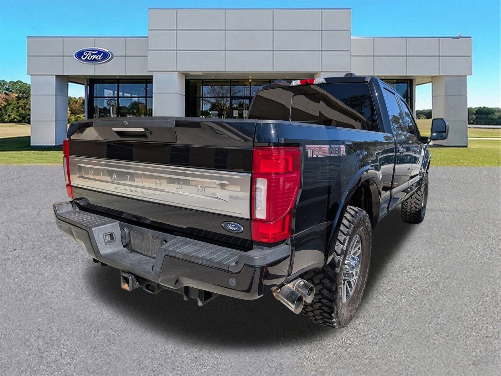 Certified 2022 Ford F250 Platinum w/ Tremor Off-Road Package video 2