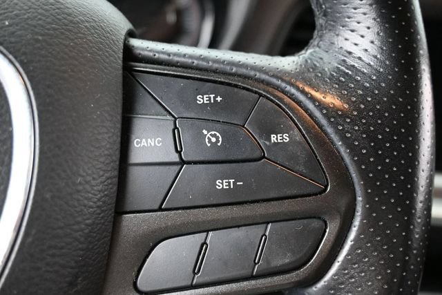 Used 2021 Dodge Challenger SXT w/ Plus Package RWD image 17