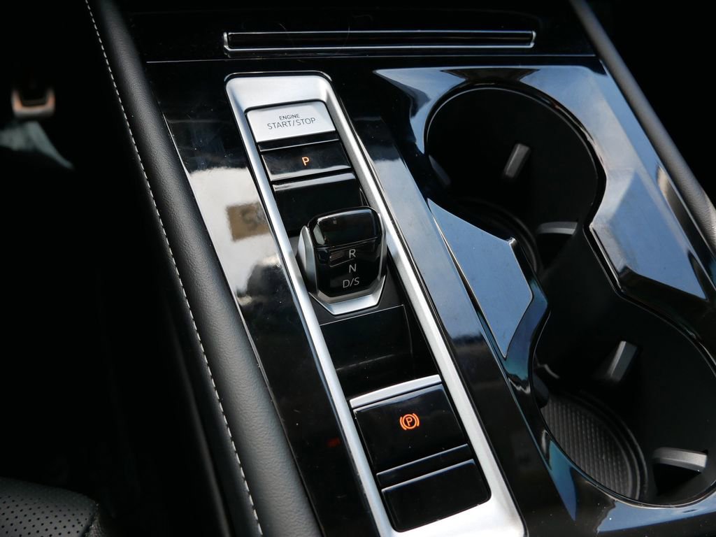 Used 2024 Volkswagen Atlas SEL Premium R-Line AWD/4WD image 25