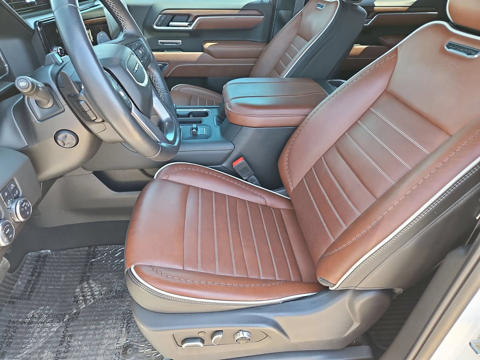 Used 2025 GMC Sierra 1500 Denali Ultimate AWD/4WD image 11