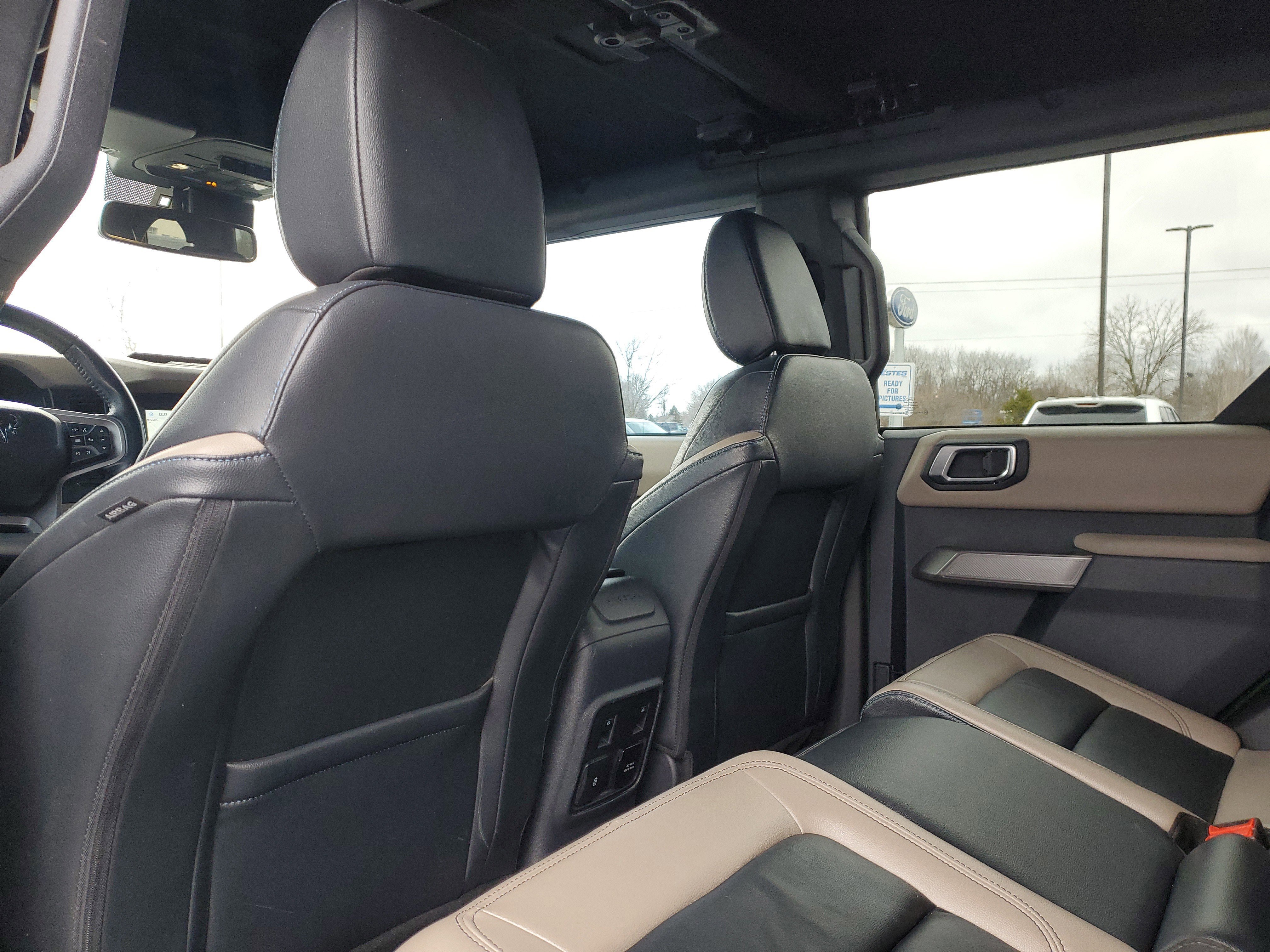 Certified 2023 Ford Bronco Wildtrak image 9