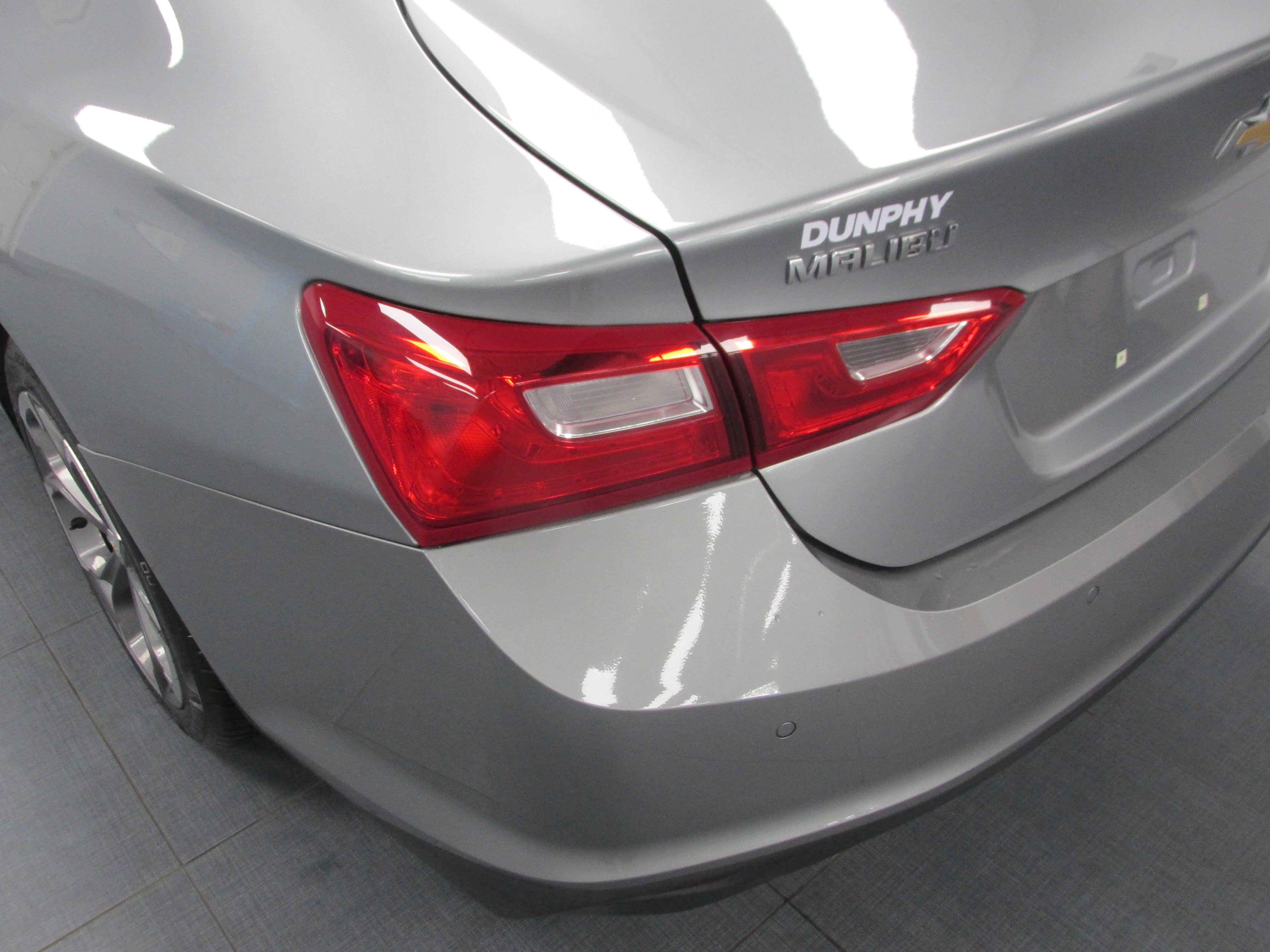 Used 2024 Chevrolet Malibu LT FWD image 11