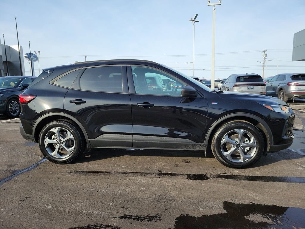 Certified 2025 Ford Escape ST-Line w/ Tech Pack #1 image 6