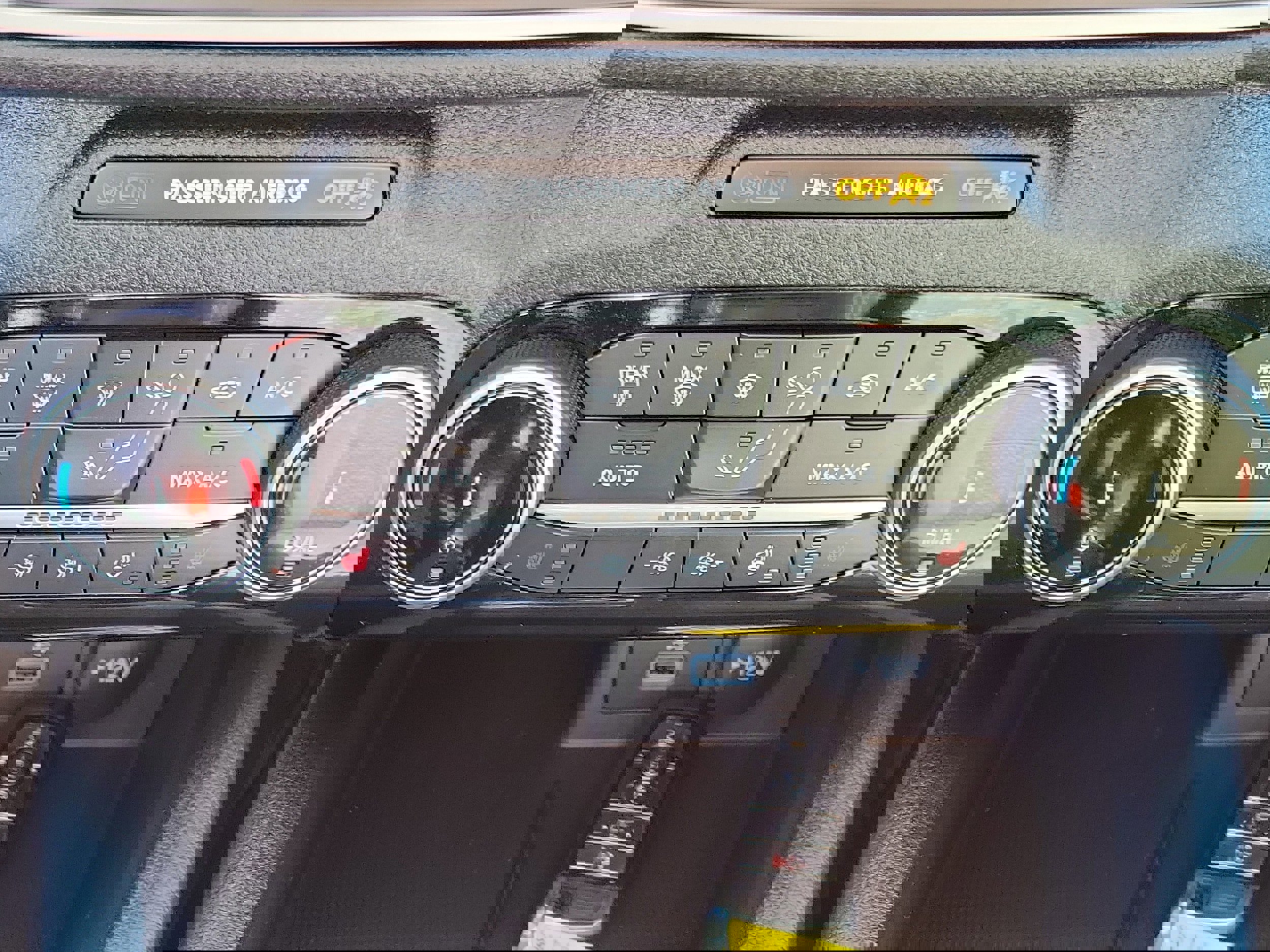 Certified 2022 Ford Escape SE w/ Convenience Package image 31