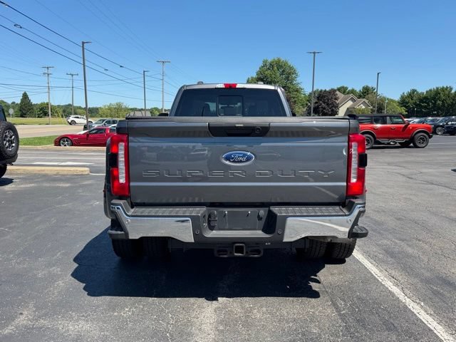 Certified 2026 Ford F350 XLT w/ 360-Degree Camera Package AWD/4WD image 5