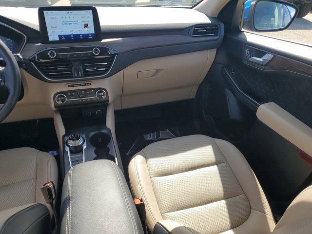 Certified 2020 Ford Escape Titanium image 22