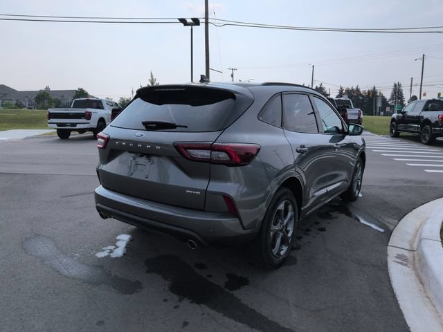 Certified 2023 Ford Escape ST-Line Select w/ Tech Pack #1 AWD/4WD image 5