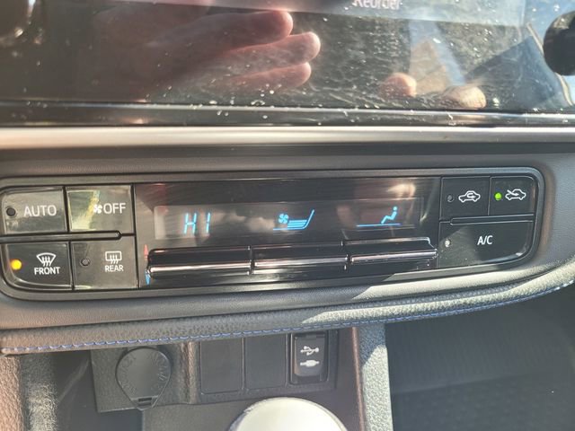 Used 2019 Toyota Corolla SE image 23