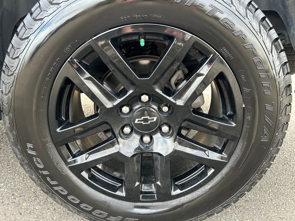 Used 2021 Chevrolet Silverado 1500 Custom w/ LPO, Blackout Package image 13