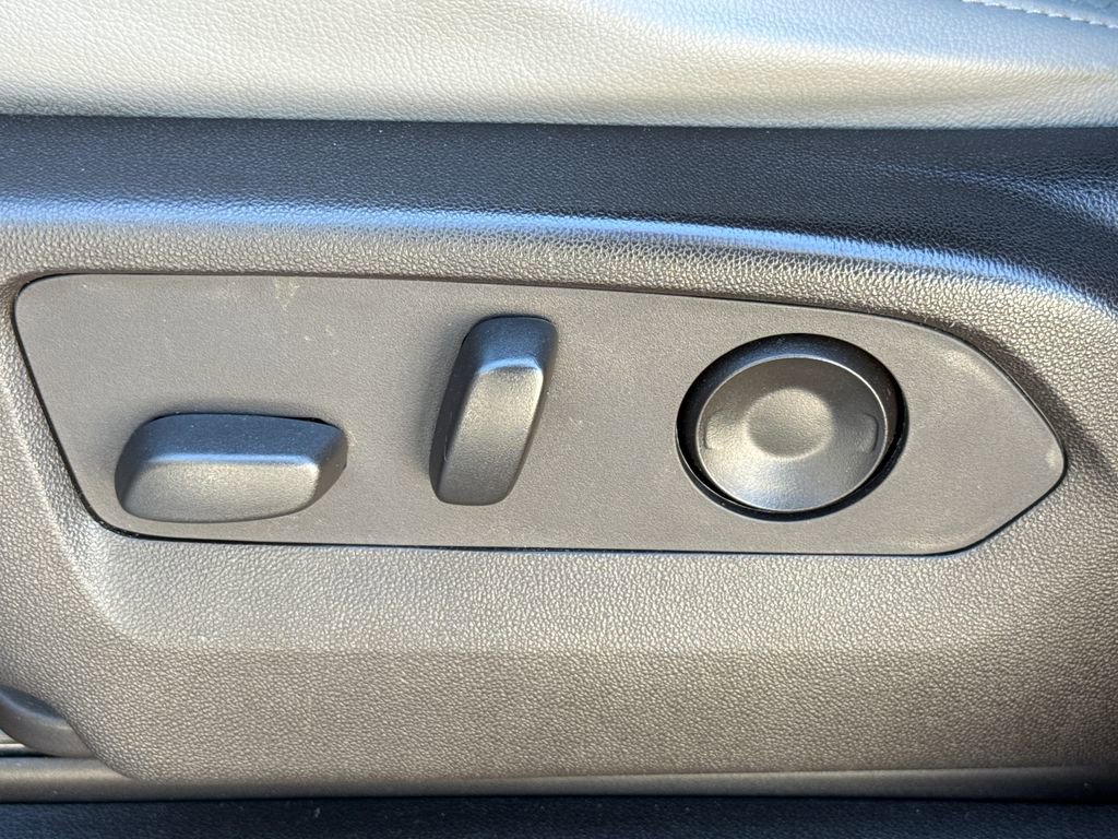 Used 2021 Chevrolet Tahoe Z71 w/ Z71 Signature Package image 25