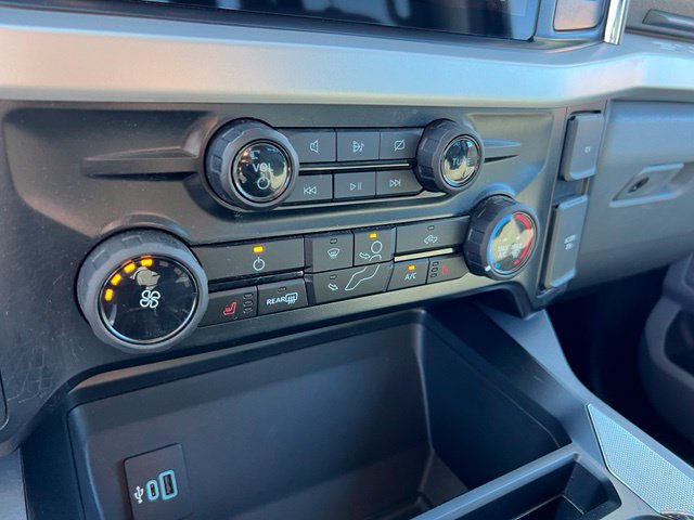 Certified 2024 Ford F250 XLT w/ Black Appearance Package AWD/4WD image 16