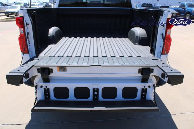 Used 2024 Chevrolet Silverado 1500 ZR2 w/ Technology Package AWD/4WD image 15