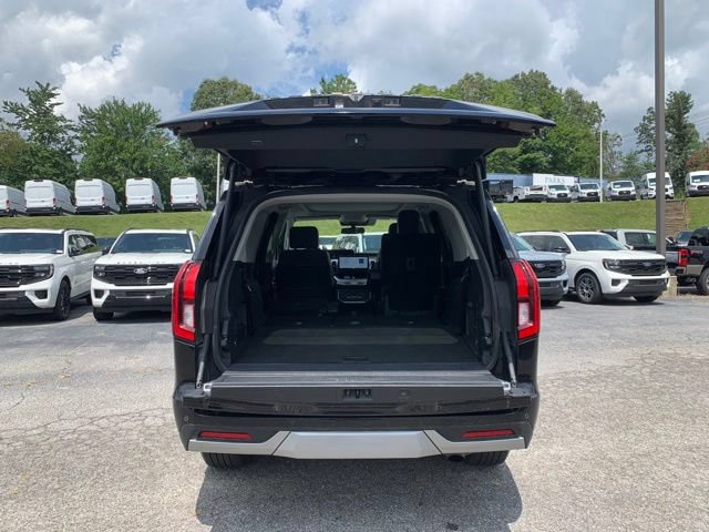 Certified 2025 Ford Expedition Platinum AWD/4WD image 9