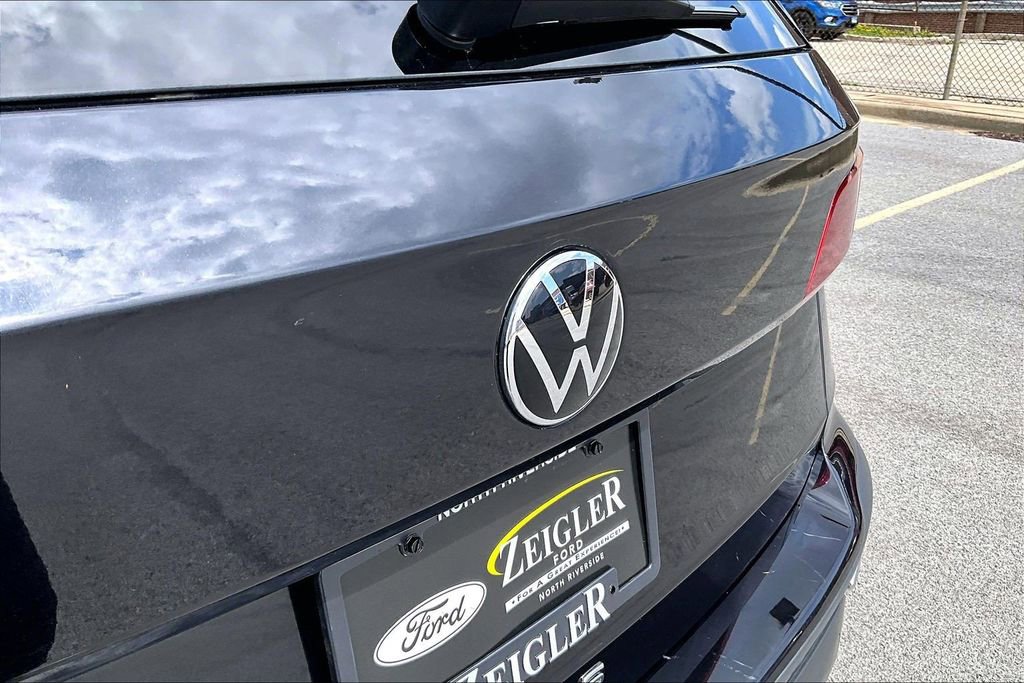 Used 2024 Volkswagen Taos SE FWD image 31