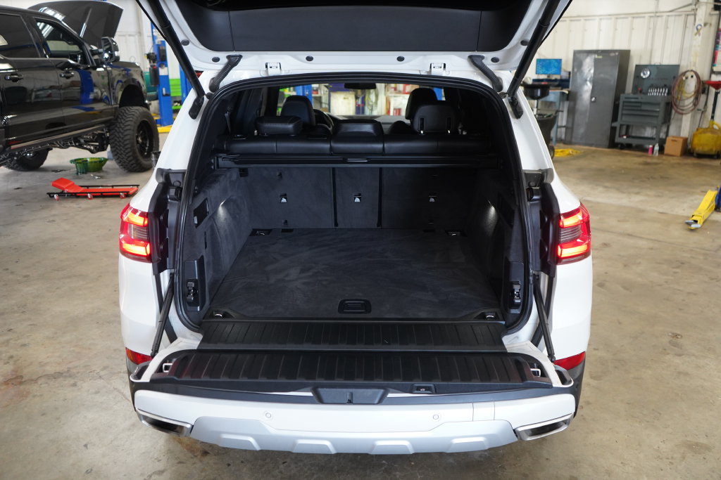 Used 2023 BMW X5 xDrive40i AWD/4WD image 27