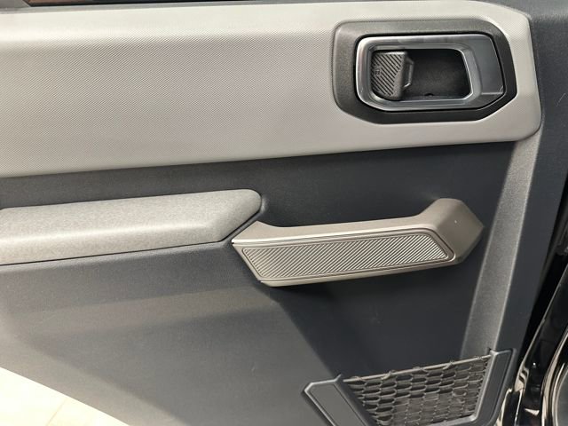 Certified 2022 Ford Bronco Black Diamond image 18