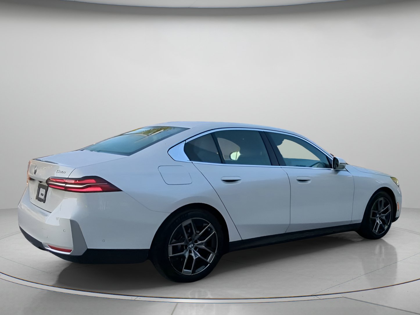 Used 2026 BMW 530i RWD image 29