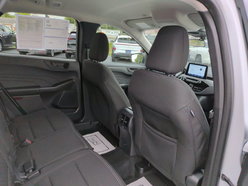 Certified 2024 Ford Escape Active AWD/4WD image 17
