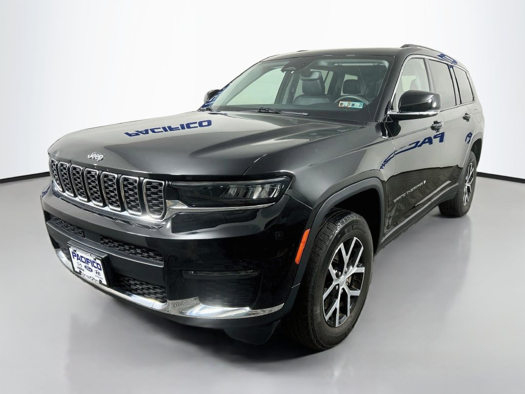 Used 2023 Jeep Grand Cherokee L Limited AWD/4WD image 4