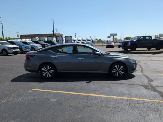 Used 2022 Nissan Altima 2.5 SV FWD image 9