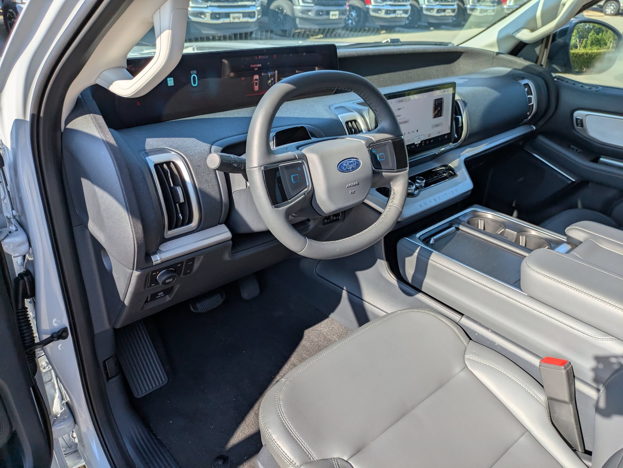 Certified 2026 Ford Expedition Active AWD/4WD image 14