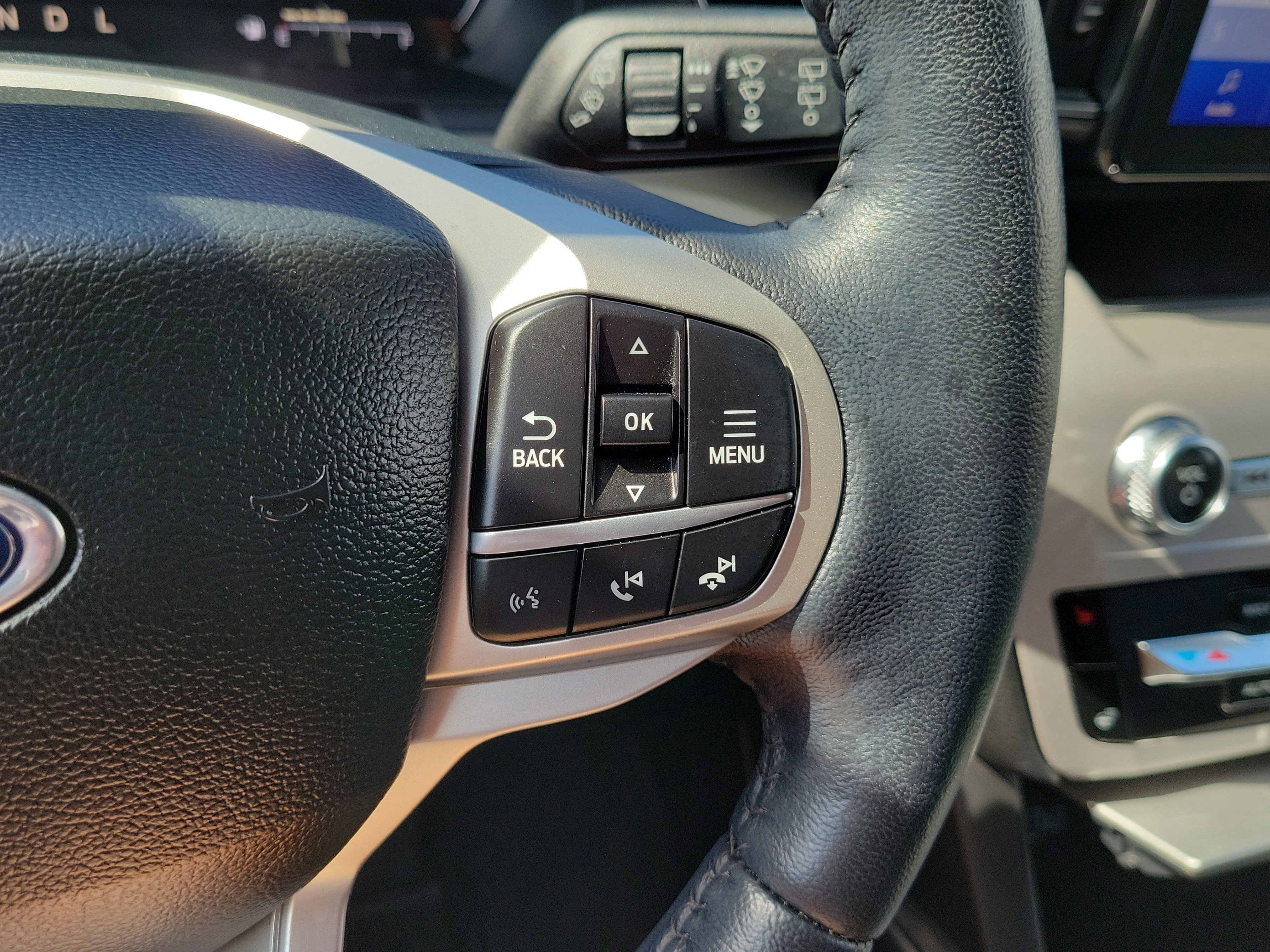 Certified 2023 Ford Explorer XLT w/ Equipment Group 202A AWD/4WD image 26