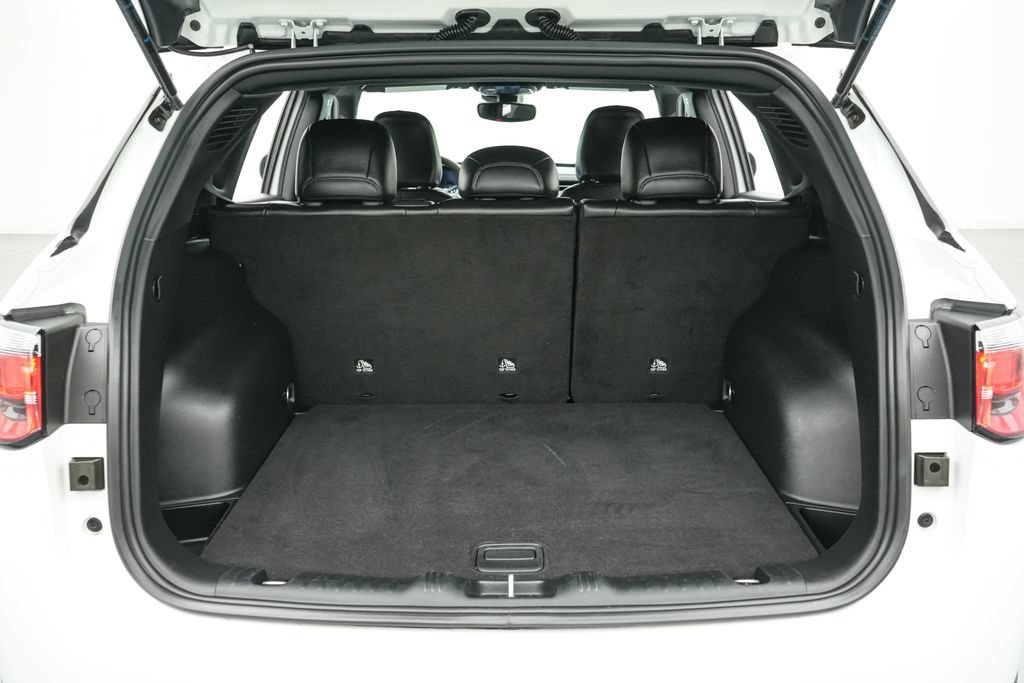 Used 2025 Jeep Compass Latitude AWD/4WD image 19