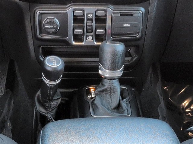 Used 2022 Jeep Wrangler Unlimited Sport image 19