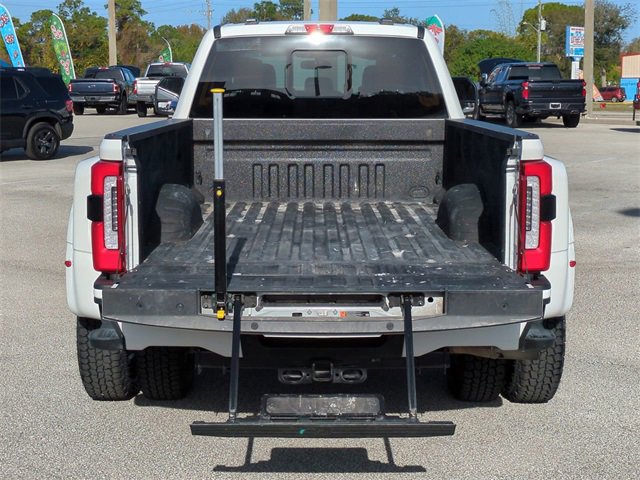 Certified 2024 Ford F350 Platinum w/ FX4 Off-Road Package image 13