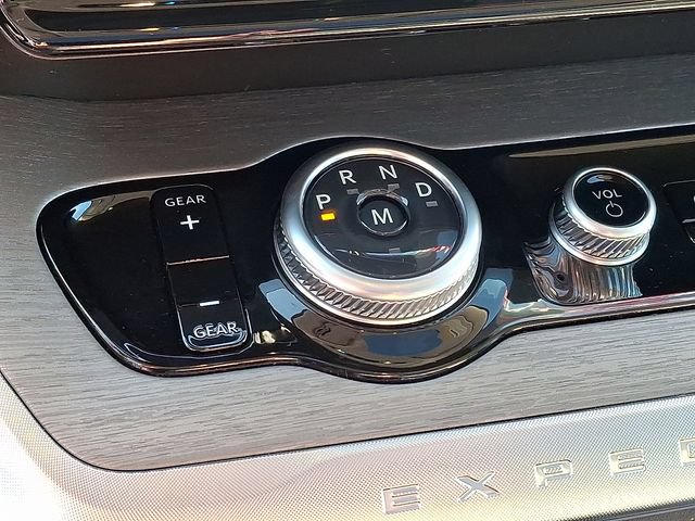 Certified 2025 Ford Expedition Max Platinum AWD/4WD image 15