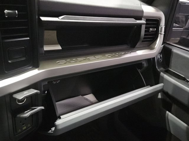 Certified 2024 Ford F250 XLT AWD/4WD image 31